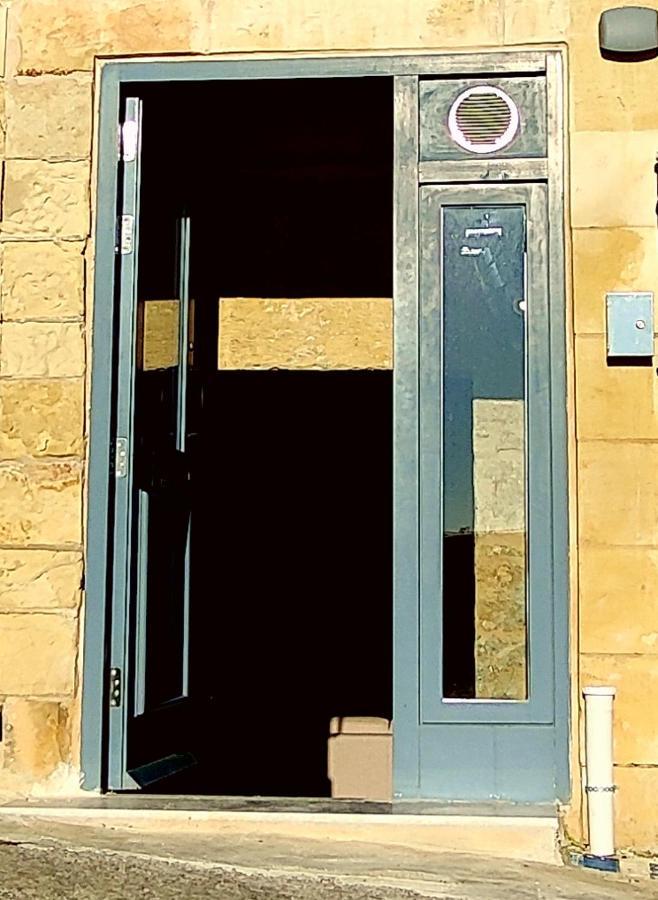 Tide 21 Savynomad Harbour Residences Valletta Exteriör bild
