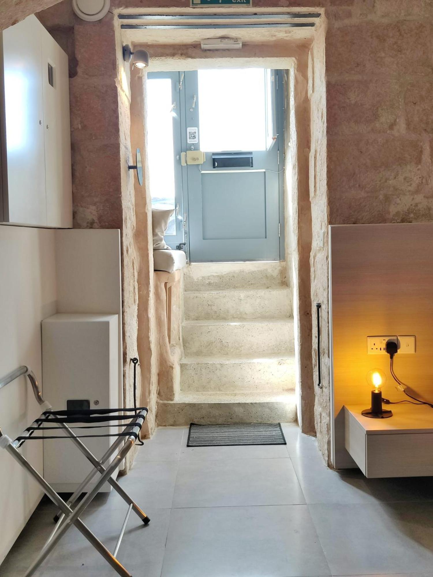 Tide 21 Savynomad Harbour Residences Valletta Exteriör bild